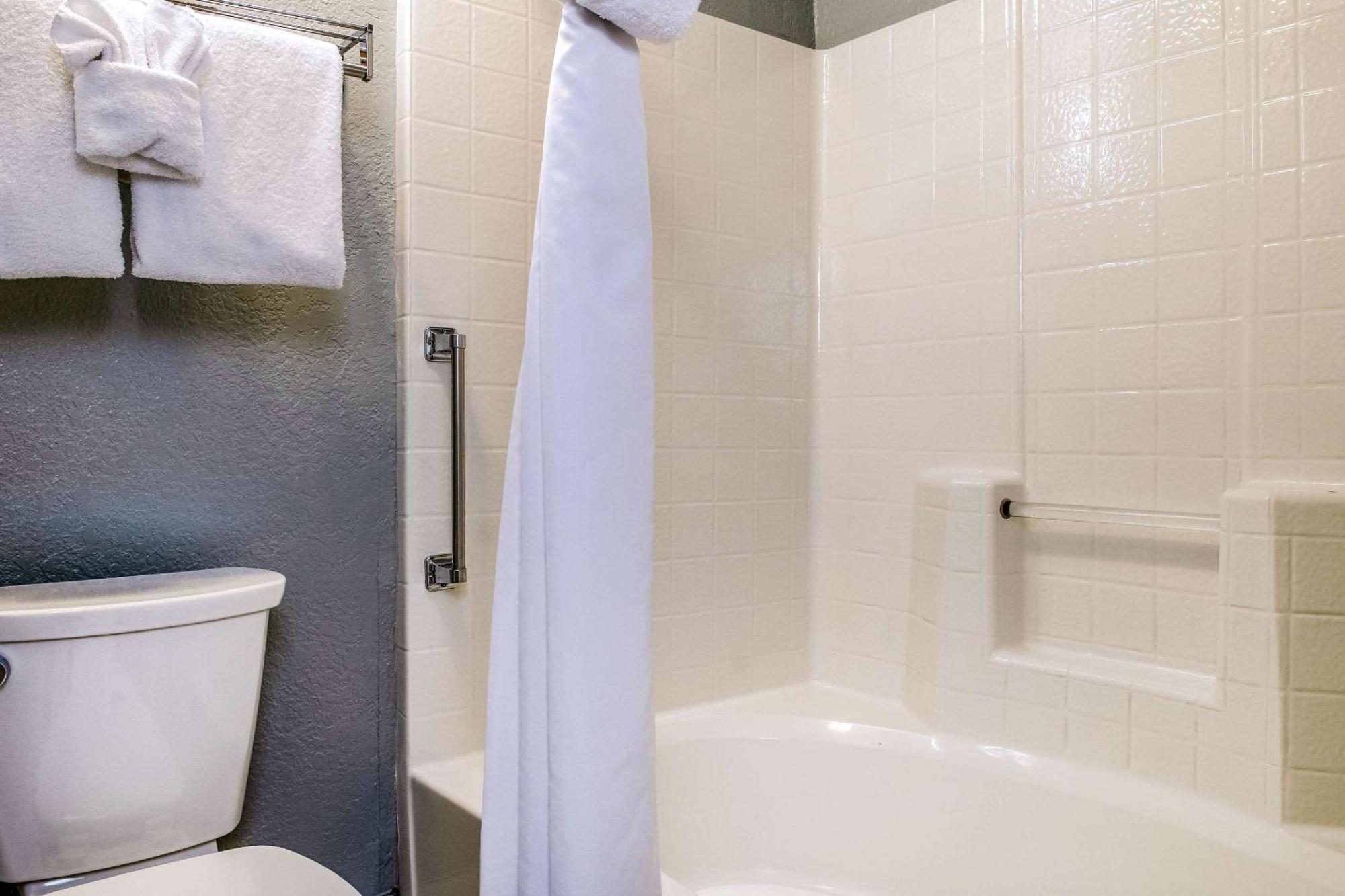 Clarion Hotel By Humboldt Bay Eureka Ngoại thất bức ảnh